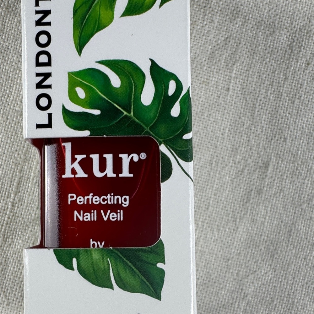 Londontown Kur Perfecting Nail Veil - Poppy Red - Picture 6 of 6